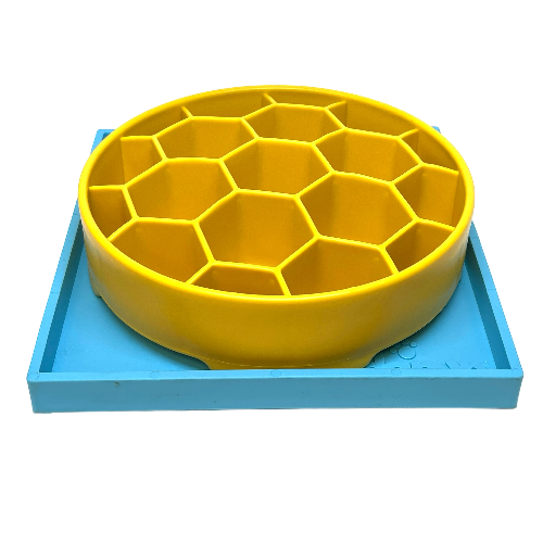 Suction cup holder selected by LAVORA for a tidier, more stable feeding area